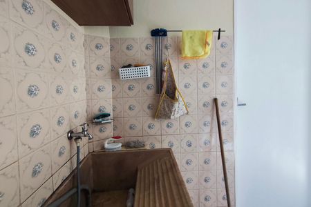 Casa à venda com 279m², 3 quartos e 2 vagas Casa à venda com 279m², 3 quartos e 2 vagasÁrea de Serviço