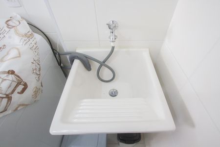 Apartamento para alugar com 27m², 1 quarto e sem vagaÁrea de Serviço Tanque
