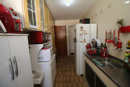 Apartamento à venda com 115m², 4 quartos e 2 vagasCozinha
