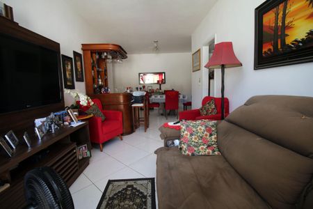 Apartamento à venda com 115m², 4 quartos e 2 vagasSala