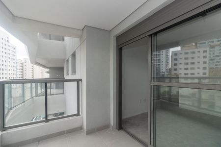 Apartamento à venda com 176m², 3 quartos e 3 vagasVaranda Master