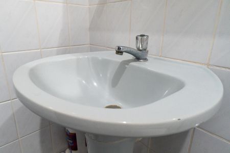 Casa à venda com 93m², 2 quartos e 2 vagas Casa à venda com 93m², 2 quartos e 2 vagasBanheiro da Suíte Detalhe