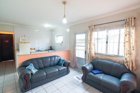 Casa à venda com 93m², 2 quartos e 2 vagas Casa à venda com 93m², 2 quartos e 2 vagasSala/Cozinha