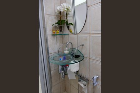 Casa à venda com 125m², 2 quartos e 3 vagas Casa à venda com 125m², 2 quartos e 3 vagasBanheiro