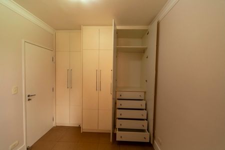 Apartamento à venda com 89m², 3 quartos e 2 vagasQuarto 2