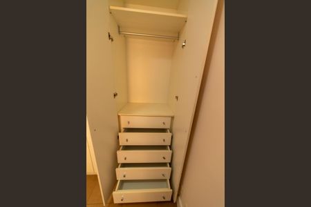 Apartamento à venda com 89m², 3 quartos e 2 vagasQuarto 2