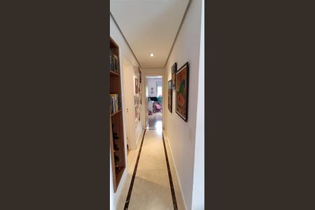 Apartamento à venda com 150m², 3 quartos e 2 vagasCorredor