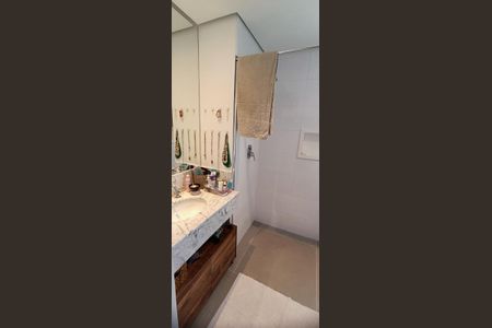 Apartamento à venda com 150m², 3 quartos e 2 vagasBanheiro da Suíte 2