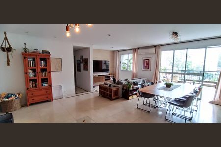 Apartamento à venda com 150m², 3 quartos e 2 vagasSala