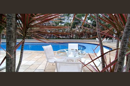 Apartamento à venda com 150m², 3 quartos e 2 vagasÁrea comum - Piscina