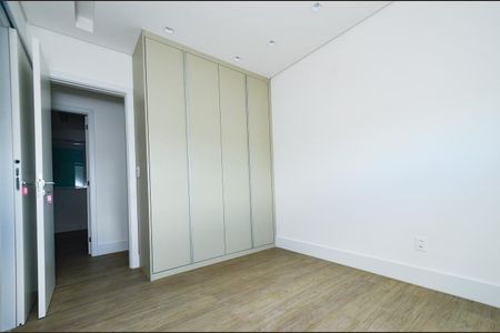 Apartamento para alugar com 139m², 4 quartos e 3 vagas Apartamento para alugar com 139m², 4 quartos e 3 vagasQuarto 2 - Semi-Suíte