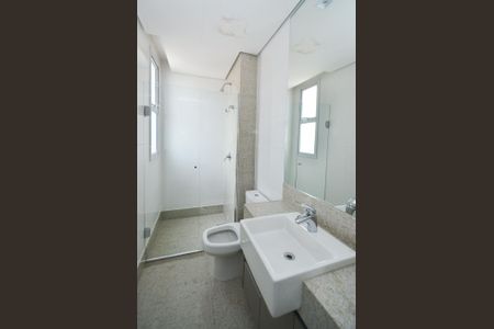 Apartamento para alugar com 139m², 4 quartos e 3 vagas Apartamento para alugar com 139m², 4 quartos e 3 vagasBanheiro suíte 2