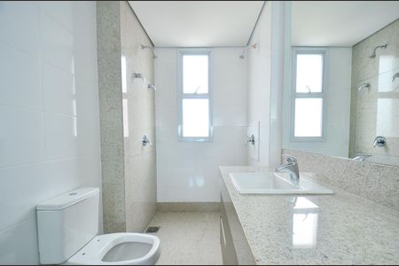 Apartamento para alugar com 139m², 4 quartos e 3 vagas Apartamento para alugar com 139m², 4 quartos e 3 vagasBanheiro suíte 1