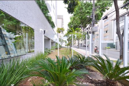 Apartamento para alugar com 139m², 4 quartos e 3 vagas Apartamento para alugar com 139m², 4 quartos e 3 vagasEntrada