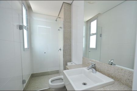 Apartamento para alugar com 139m², 4 quartos e 3 vagas Apartamento para alugar com 139m², 4 quartos e 3 vagasBanheiro suíte 2