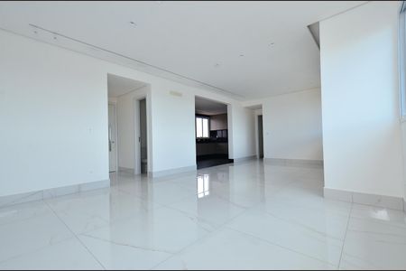 Apartamento para alugar com 139m², 4 quartos e 3 vagas Apartamento para alugar com 139m², 4 quartos e 3 vagasSala ambientes