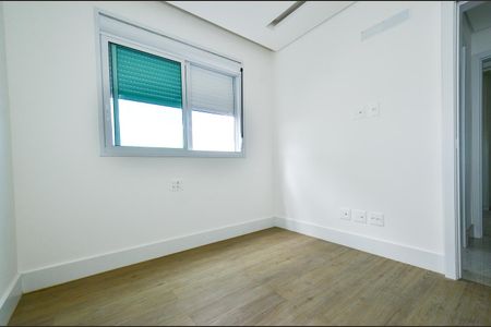 Apartamento para alugar com 139m², 4 quartos e 3 vagas Apartamento para alugar com 139m², 4 quartos e 3 vagasQuarto 2 - Semi-Suíte
