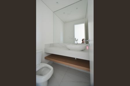 Apartamento para alugar com 139m², 4 quartos e 3 vagas Apartamento para alugar com 139m², 4 quartos e 3 vagasLavabo