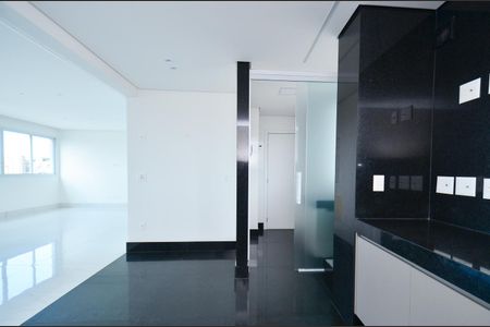 Apartamento para alugar com 139m², 4 quartos e 3 vagas Apartamento para alugar com 139m², 4 quartos e 3 vagasÁrea de Serviço