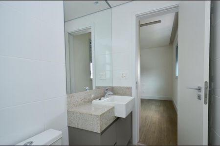 Apartamento para alugar com 139m², 4 quartos e 3 vagas Apartamento para alugar com 139m², 4 quartos e 3 vagasBanheiro suíte 2