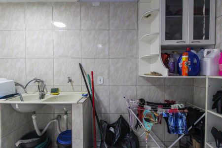 Casa à venda com 125m², 5 quartos e 2 vagas Casa à venda com 125m², 5 quartos e 2 vagasÁrea de Serviço 1 - Casa 1