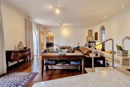 Apartamento à venda com 276m², 4 quartos e 4 vagasFoto 03