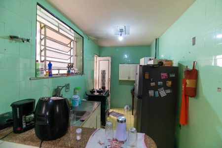 Casa à venda com 250m², 3 quartos e 3 vagas Casa à venda com 250m², 3 quartos e 3 vagasCozinha