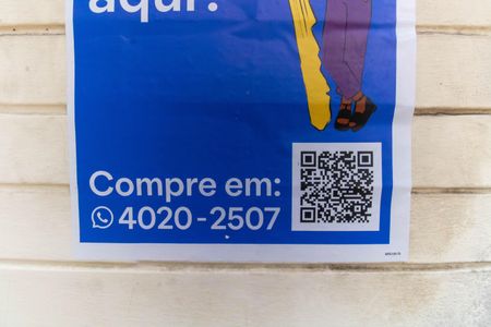 Casa à venda com 250m², 3 quartos e 3 vagas Casa à venda com 250m², 3 quartos e 3 vagasPlaquinha