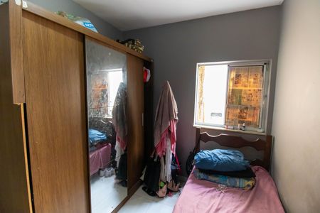 Casa à venda com 250m², 3 quartos e 3 vagas Casa à venda com 250m², 3 quartos e 3 vagasQuarto 2