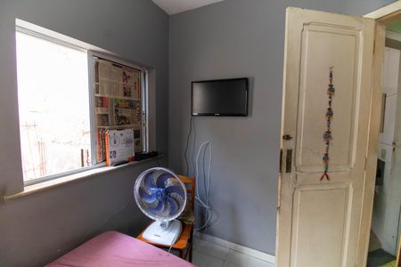 Casa à venda com 250m², 3 quartos e 3 vagas Casa à venda com 250m², 3 quartos e 3 vagasQuarto 2