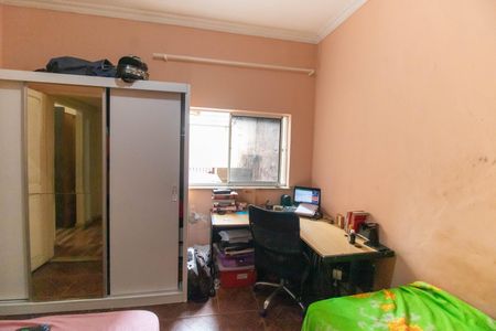 Casa à venda com 250m², 3 quartos e 3 vagas Casa à venda com 250m², 3 quartos e 3 vagasQuarto 1