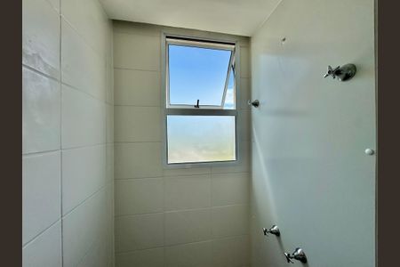 Apartamento à venda com 45m², 2 quartos e 1 vagaBanheiro Social