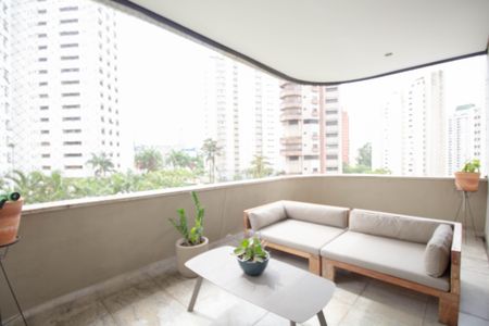 Apartamento à venda com 864m², 5 quartos e 2 vagasVaranda suíte master