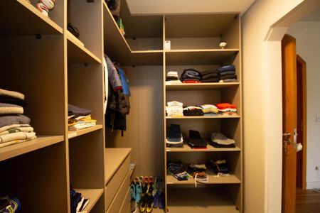 Apartamento à venda com 864m², 5 quartos e 2 vagasCloset Suíte 4