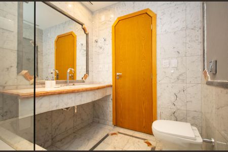 Apartamento à venda com 864m², 5 quartos e 2 vagasBanheiro 4