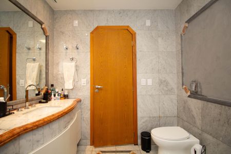 Apartamento à venda com 864m², 5 quartos e 2 vagasBanheiro 1 suíte Master