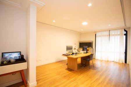 Apartamento à venda com 864m², 5 quartos e 2 vagasEscritório