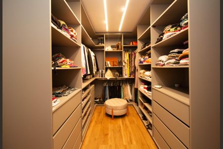 Apartamento à venda com 864m², 5 quartos e 2 vagascloset 2 Suíte Master