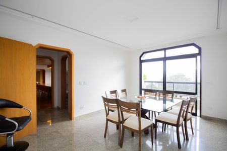 Apartamento à venda com 864m², 5 quartos e 2 vagasCopa