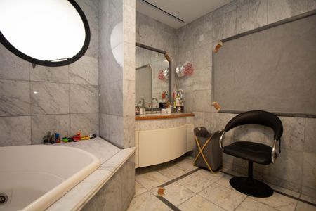 Apartamento à venda com 864m², 5 quartos e 2 vagasBanheiro 2 suíte Master