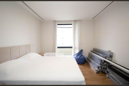 Apartamento à venda com 864m², 5 quartos e 2 vagasSuíte 3