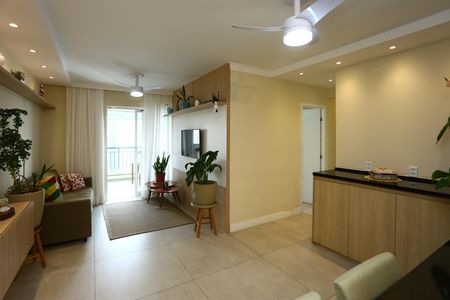 Apartamento à venda com 91m², 3 quartos e 2 vagas Apartamento à venda com 91m², 3 quartos e 2 vagasSala