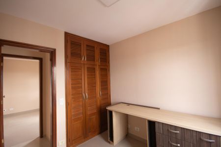 Apartamento à venda com 138m², 3 quartos e 1 vagaQuarto 2