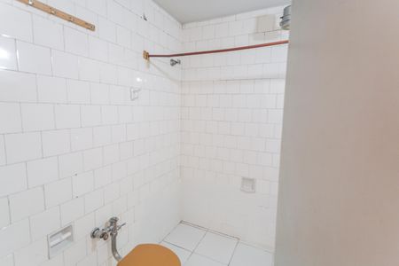 Banheiro Social de apartamento para alugar com 1 quarto, 28m² em Funcionários, Belo Horizonte