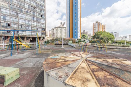 Studio para alugar com 28m², 1 quarto e sem vaga Studio para alugar com 28m², 1 quarto e sem vagaÁrea comum - Playground