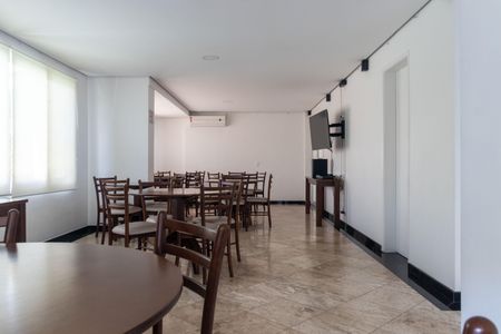 Apartamento para alugar com 155m², 3 quartos e 2 vagas Apartamento para alugar com 155m², 3 quartos e 2 vagasÁrea comum - Salão de festas