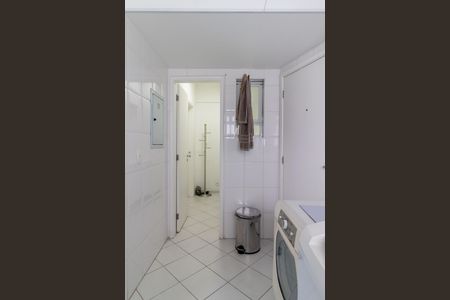 Apartamento para alugar com 155m², 3 quartos e 2 vagas Apartamento para alugar com 155m², 3 quartos e 2 vagasÁrea de Serviço