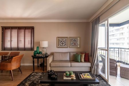 Apartamento para alugar com 155m², 3 quartos e 2 vagas Apartamento para alugar com 155m², 3 quartos e 2 vagasSala