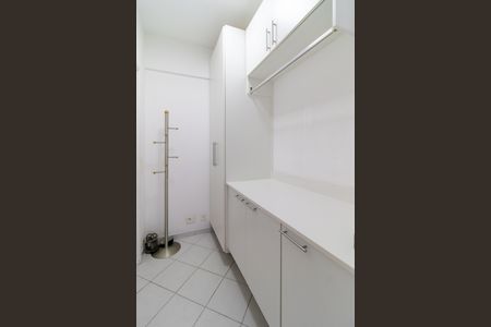 Apartamento para alugar com 155m², 3 quartos e 2 vagas Apartamento para alugar com 155m², 3 quartos e 2 vagasÁrea de Serviço
