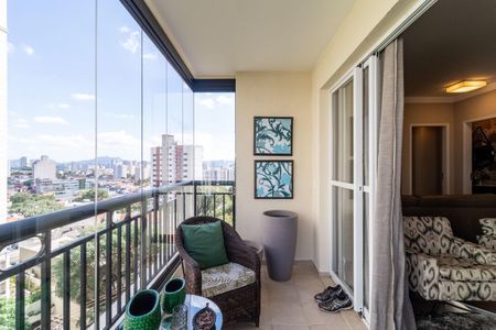Apartamento para alugar com 155m², 3 quartos e 2 vagas Apartamento para alugar com 155m², 3 quartos e 2 vagasVaranda